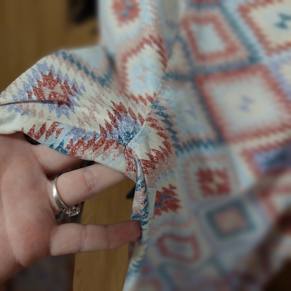 Lularoe ☆ TC2 Plus Size Buttery Soft Stretch Tribal Printed Pattern Legging - Picture 6 of 12